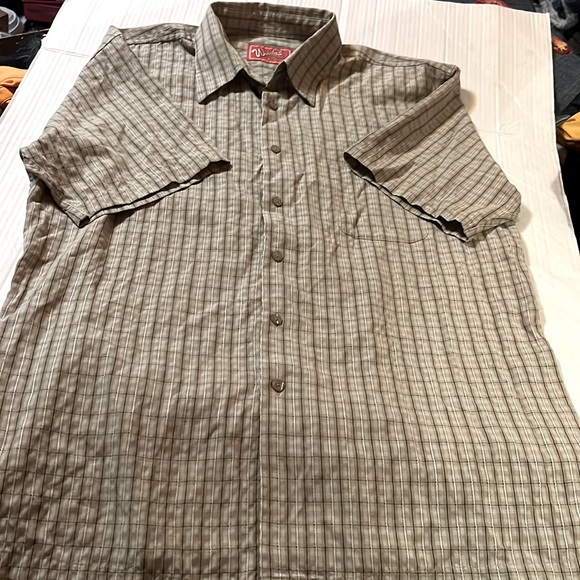 Woody’s Retro Lounge gray beige plaid soft textured like seersucker camp shirt L - Picture 3 of 9